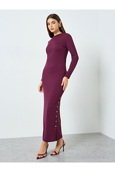 Styli Burgundy Maxi Sheath Dress with Long Sleeves
