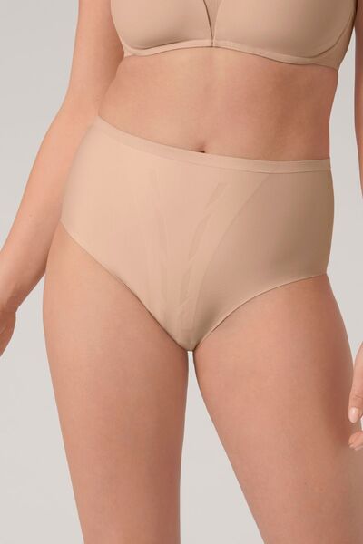Triumph Shape Smart Maxi M