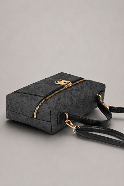 Housebags حقيبة كتف ويد نسائية من فيرونا ذات نسيج محبوك باللون الأسود - بتفاص...