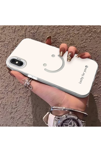 CHICASELUX حافظة وجه مبتسم بسيطة متوافقة مع iPhone X/XS، بتصميم أنيق ومريح.