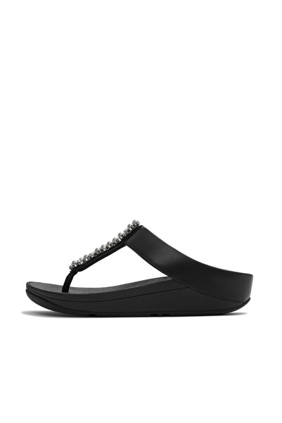 Fitflop صندل نسائي مزين باللؤلؤ والكريستال مع حزام للإصبع