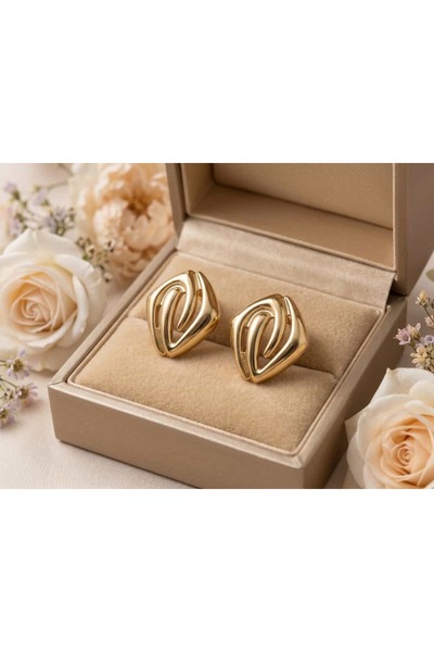 Çelik Geometric Baklava Gold Earrings with Hollow Interior