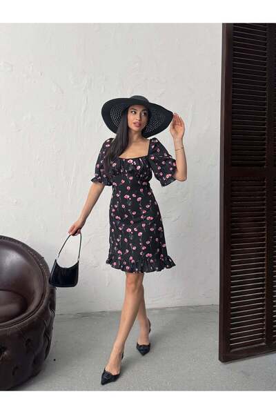 Clothes Fast فستان نسائي قصير أسود اللون بتصميم زهور وياقة مربعة وأكمام بالون...
