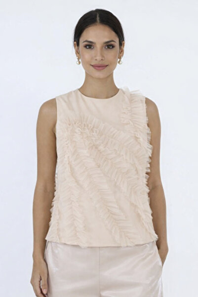 2TRENDY Women's Sleeveless Gradient Ruffle Blouse Light Beige