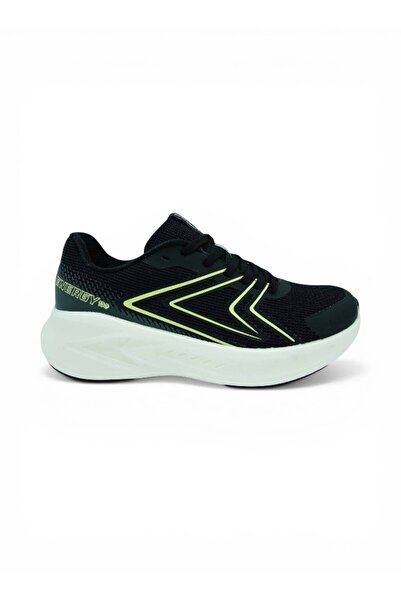 BATA Lightweight Sport Sneaker