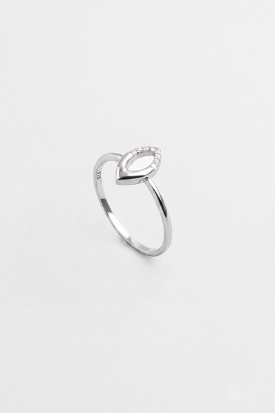 So CHIC... Minimal 18 Ayar Beyaz Altın Kaplama Gümüş Yüzük