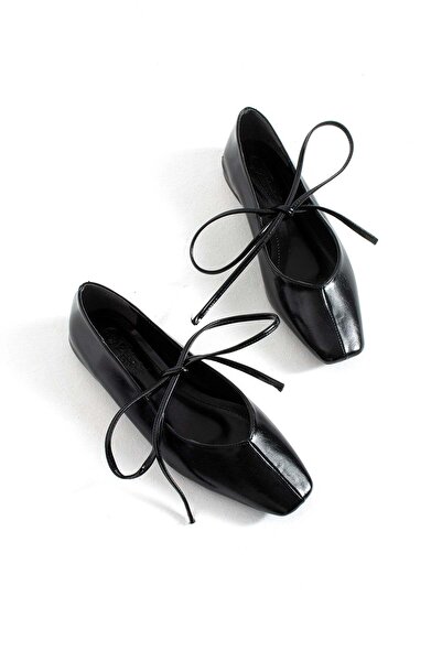 tivana Women's Lace-Up Blunt-Toe Stylish Design Casual Ballerinas Zeta - Black