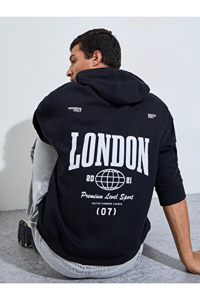 Styli Black Oversized Printed Fleece Hoodie with Front Pocket