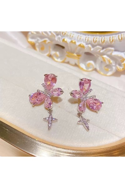Heda Jewelry أقراط على شكل فراشة وردية