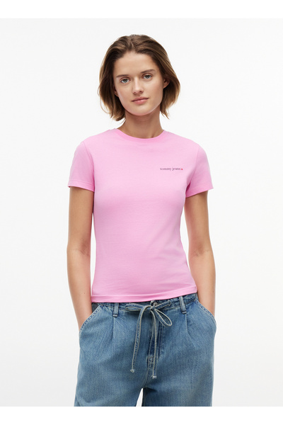 Tommy Jeans Pembe Kadın Bisiklet Yaka Baskılı T-Shirt DW0DW23479TOU