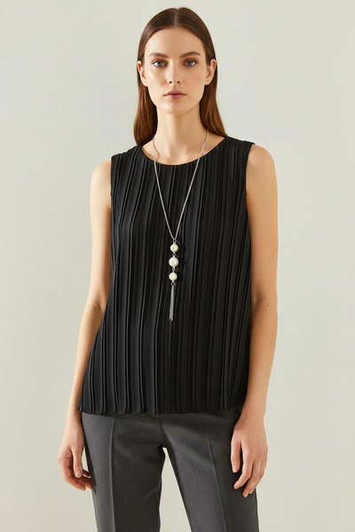 Efnaz style Women's Pleated Black Blouse with Metal Pendant Accessories and T...