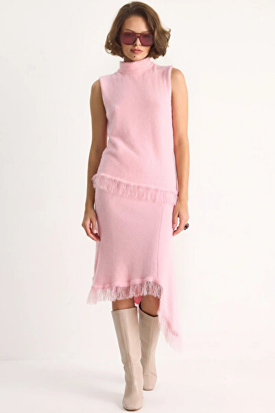 Efnaz style Women's Tasseled Asymmetrical Knitted Candy Pink Top and Bottom Set