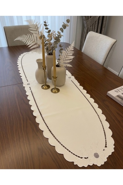 Denef Home Oval Güllü - Deri Delik İşi Runner Bej - 35x120 cm 1 Adet