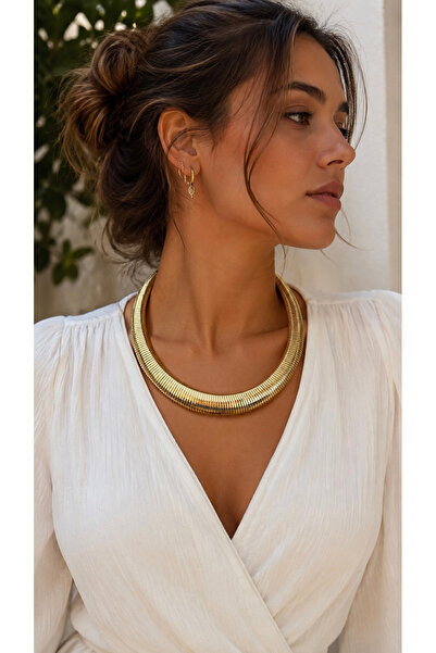 Nevaa Still Design Trend Gold Women's Necklace