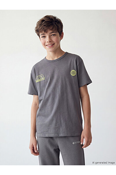 LC Waikiki Quality Parts from Çelebi Store Zero Roba Collar Printed Boy's T-S...