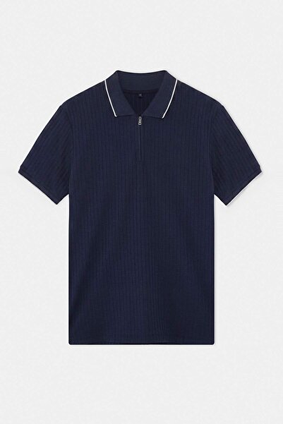 Trendyolmilla Man Lacivert Regular Fermuarlı Polo Yaka Dokulu T-shirt TMNSS26PO00051