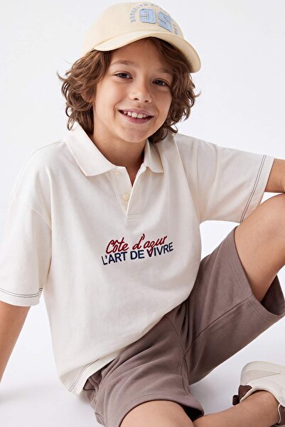 TRENDYOLKIDS Graue, einfarbig gestrickte Shorts und Bermuda-Shorts für Jungen...