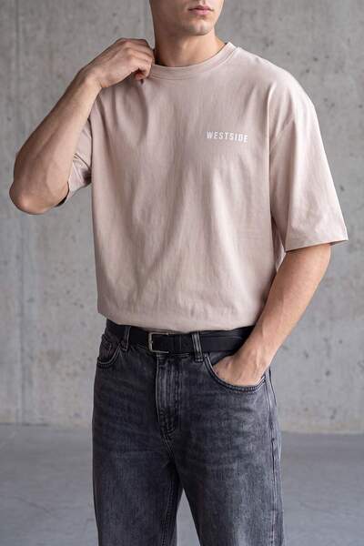 Trendyol Kollektion Stone Oversize Fit T-Shirt mit Slogan-Print aus 100 % Bau...