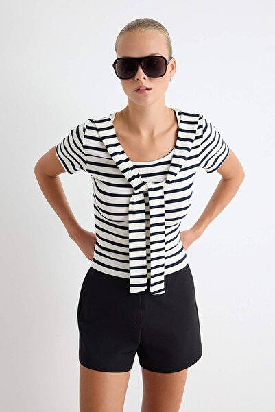 Trendyol Collection Multi-Colored Plain Fitted Halter Neck Short Soft Knitted...