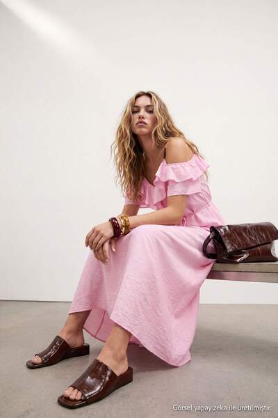 Drop by TrendyolMilla فستان طويل مبطن بحزام أزرق اللون TDRSS26EL00118