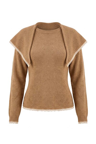 Trendyol Collection سترة تريكو ناعمة الملمس من Camel مزينة بالدانتيل وياقة دا...