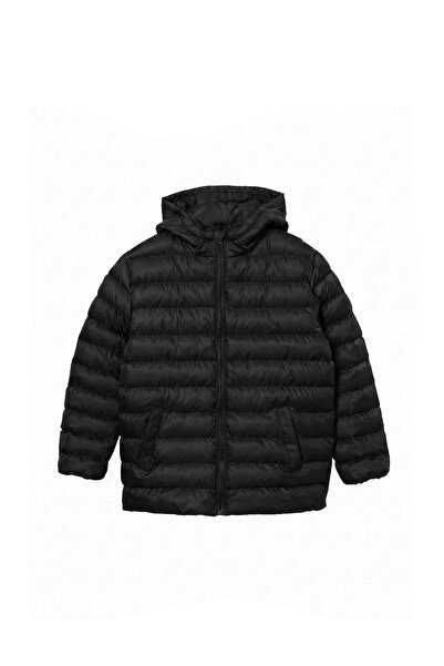 TRENDYOLKIDS Schwarzer Jungenmantel TKDAW27MO00001