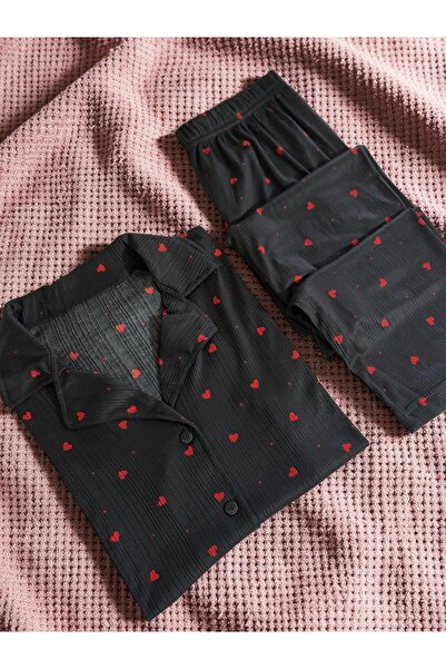 NOCHES PYJAMAS Kadın Siyah Kalpli Boydan Düğmeli Kısa Kol Pegasus Pijama Takımı