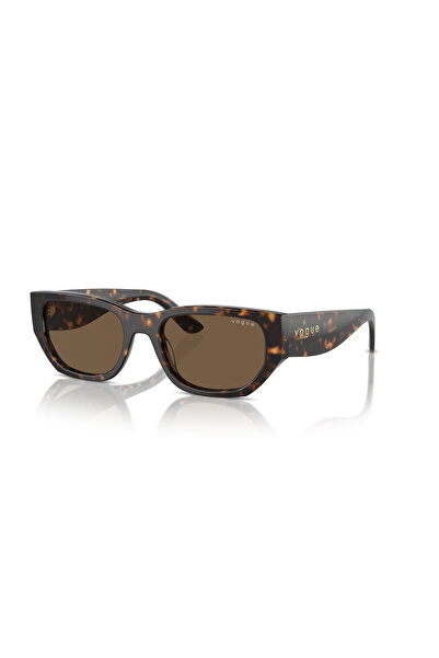 Vogue 5586 W65673 53 امرأة