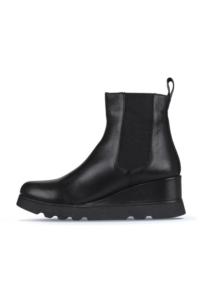 Bueno Shoes حذاء نسائي بكعب عريض من الجلد الأسود 01wz7200