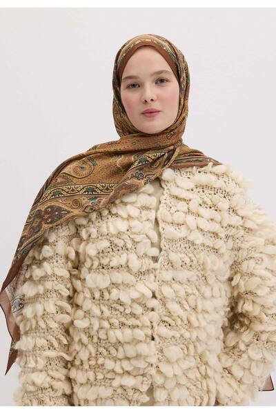 Freshscarfs شال بنمط فيرا النحاسي