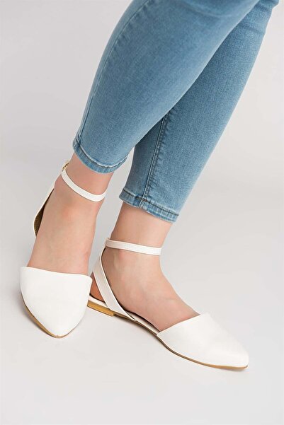 Fox Shoes راقصة الباليه النسائية البيضاء D726226209