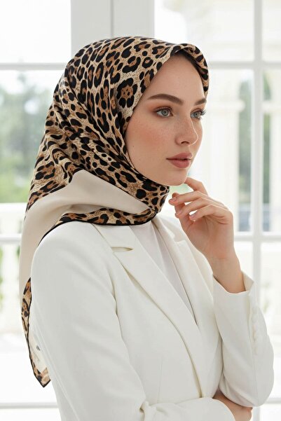 Vissona %100 Twill İpek Leopar Desenli Krem Renkli 90x90 Eşarp Dikim Şekli : ...