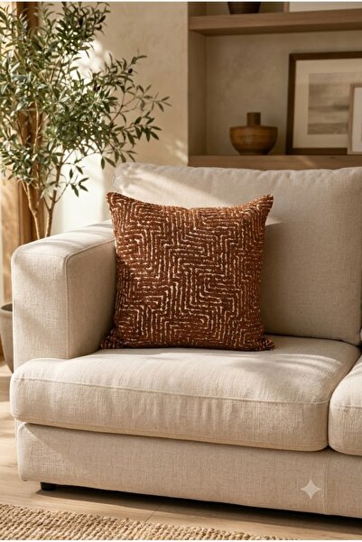 Labyrinth Patterned Woven Pillowcase – Tile 43x43