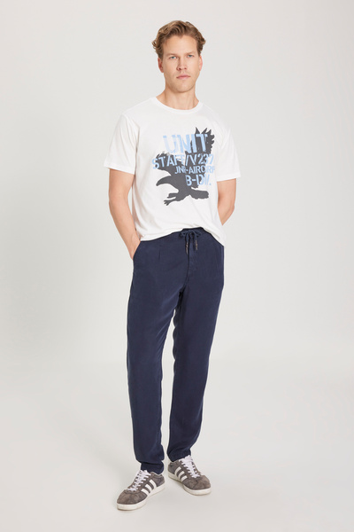WRANGLER Erkek Regular Fit Bağcık Detaylı Lacivert Chino Pantolon - W221266410