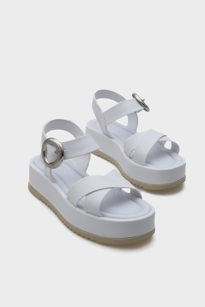 Capone Outfitters Sandale de damă Dolly cu curele încrucișate, cu cataramă co...