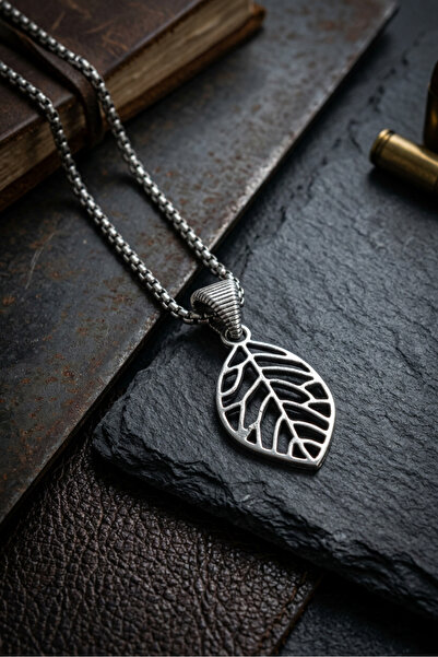 Begondio Leaf Handcrafted Stainless Steel Chain Men's Necklace