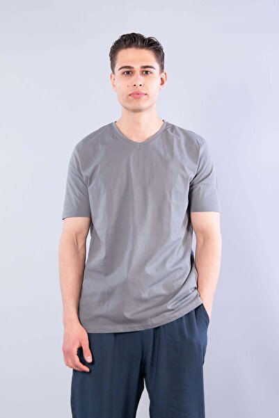Mckanzie Μπλουζάκι με λαιμόκοψη σε σχήμα V Basic Single Jersey Regular Fit 2021