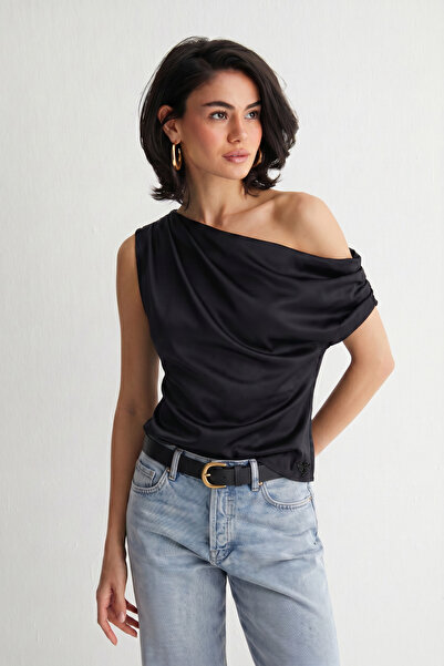 Silk and Cashmere Siyah Estrella Saf İpek Düşük Omuz Kolsuz Bluz