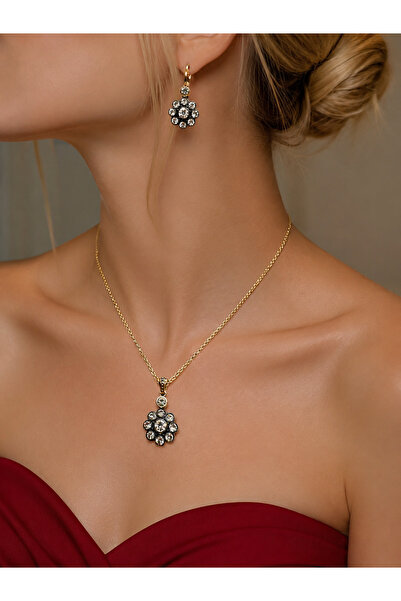 FUYA JEWELLERY Elmas Montür Çiçek Motif Kolye, Küpe Set