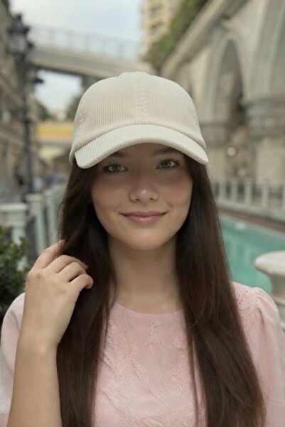 Mollycrush قبعة نسائية موسمية من القطيفة المضلعة باللون الكريمي |   قبعة بيسب...