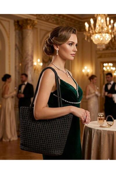 KRISTE BELL Geantă de umăr elegantă, tricotată, cu model, cu cățeluș decorativ