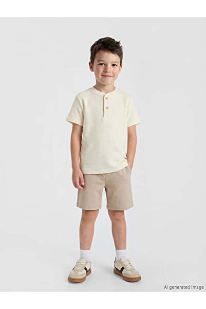 LC Waikiki Esvab • Modern & Distinctive Boys' T-Shirt and Shorts
