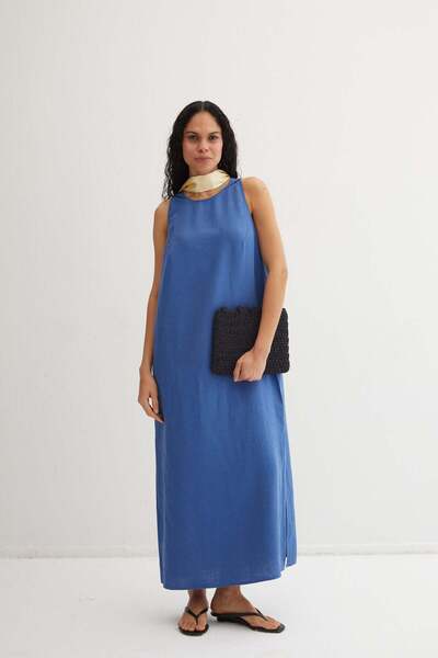 Silk and Cashmere Mavi Kate Keten Kayık Yaka Uzun Elbise