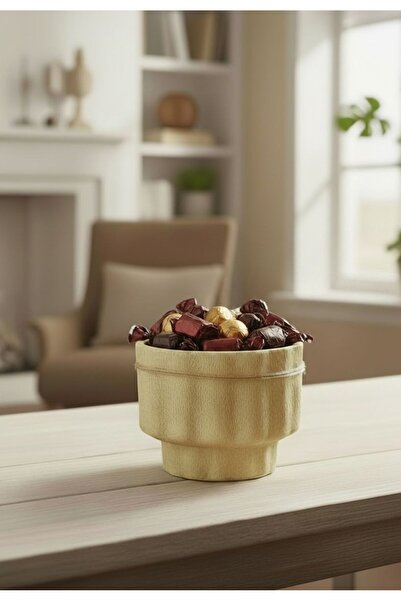 Casco Elegant Serving Bowl with Heritage Design