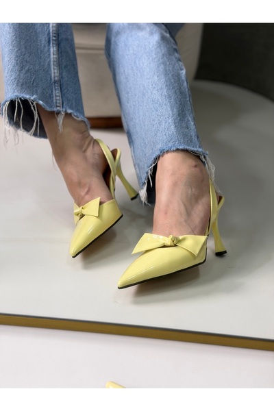 LUDA Kadın Sarı Rugan Fiyonk Detaylı Sivri Burun Slingback Topuklu Ayakkabı