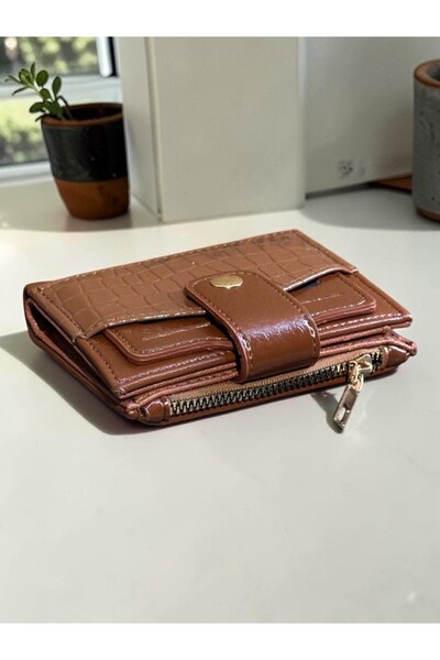 SÜNELA Special Wallet with a Card Holder Compartment Is with You