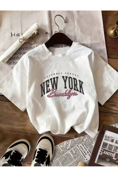 Baxia KIZ-ERKEK ÇOCUK NEWYORK BROKLYN BASKILI LACİVERT BEYAZ RENK Kısa Kollu ...