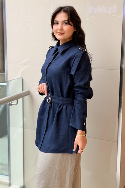 MISS DALIDA Missdalida Hidden Placket Shoulder Detailed Linen Shirt