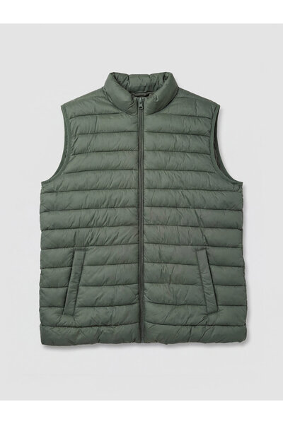LC Waikiki Regular Fit Mock Neck Men's Padded Waistcoat