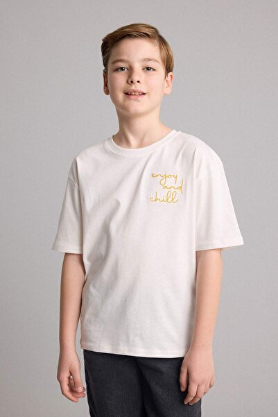 DeFacto Tricou cu mânecă scurtă, cu imprimeu, cu gât crew, cu croială normală...